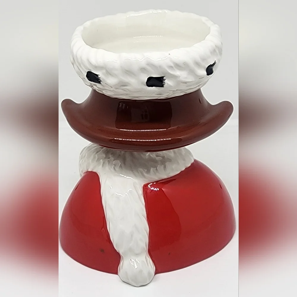 Department 56 Christmas Lady Scarf Sweater Hat Candle Holder‎